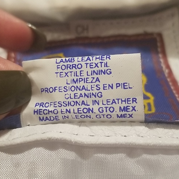 Leather jacket - Picture 4 of 4